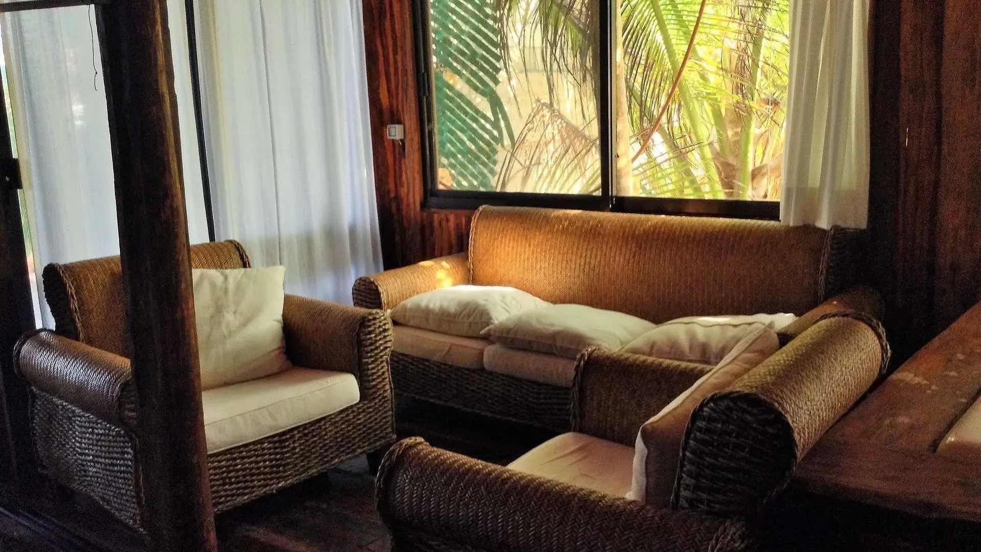 Hotel El Caracol Tulum 0*,